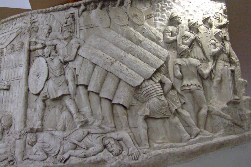 13 testudo relief