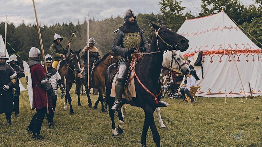 Rekonstrukce vojenstvi v dobe Karla IV. Foto Petr Zip Hajek