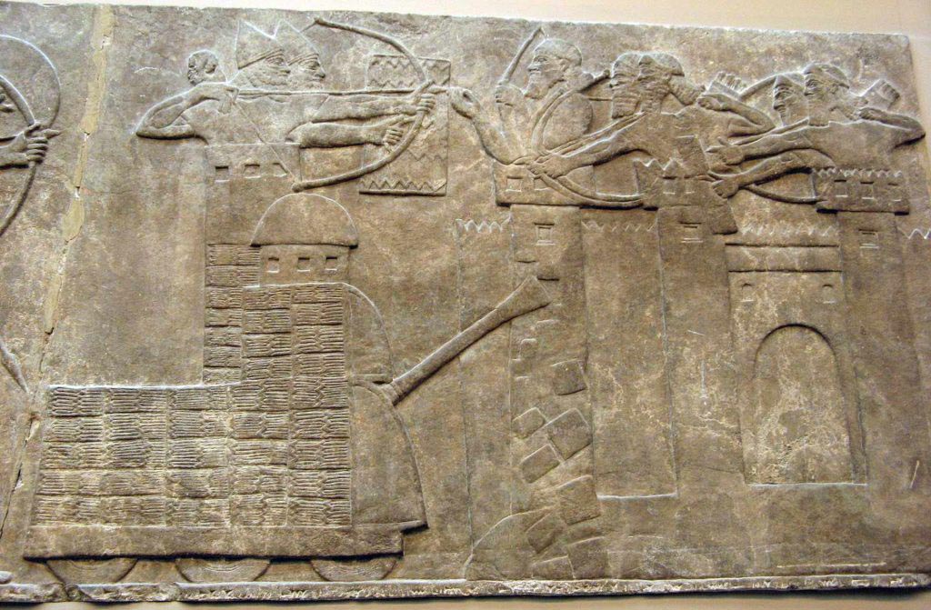 Asyrský obléhací stroj v akci, Nimrud, cca 9. století př. n. l.